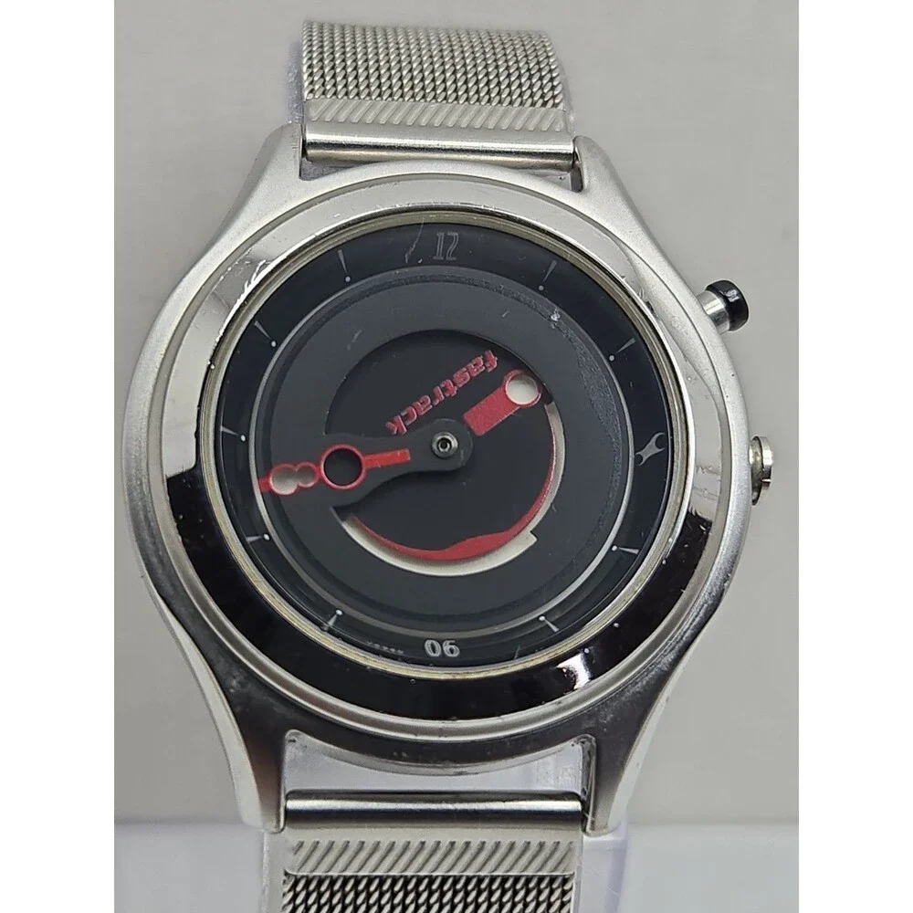 Fastrack Titan Quartz Watch Retro Futuristic Silver Mesh 50M Sport New Battery